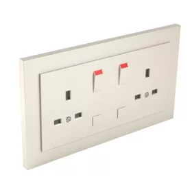   90344_CMF Komplett dupla csatlakozóaljzat (brit típusú) elefántcsont